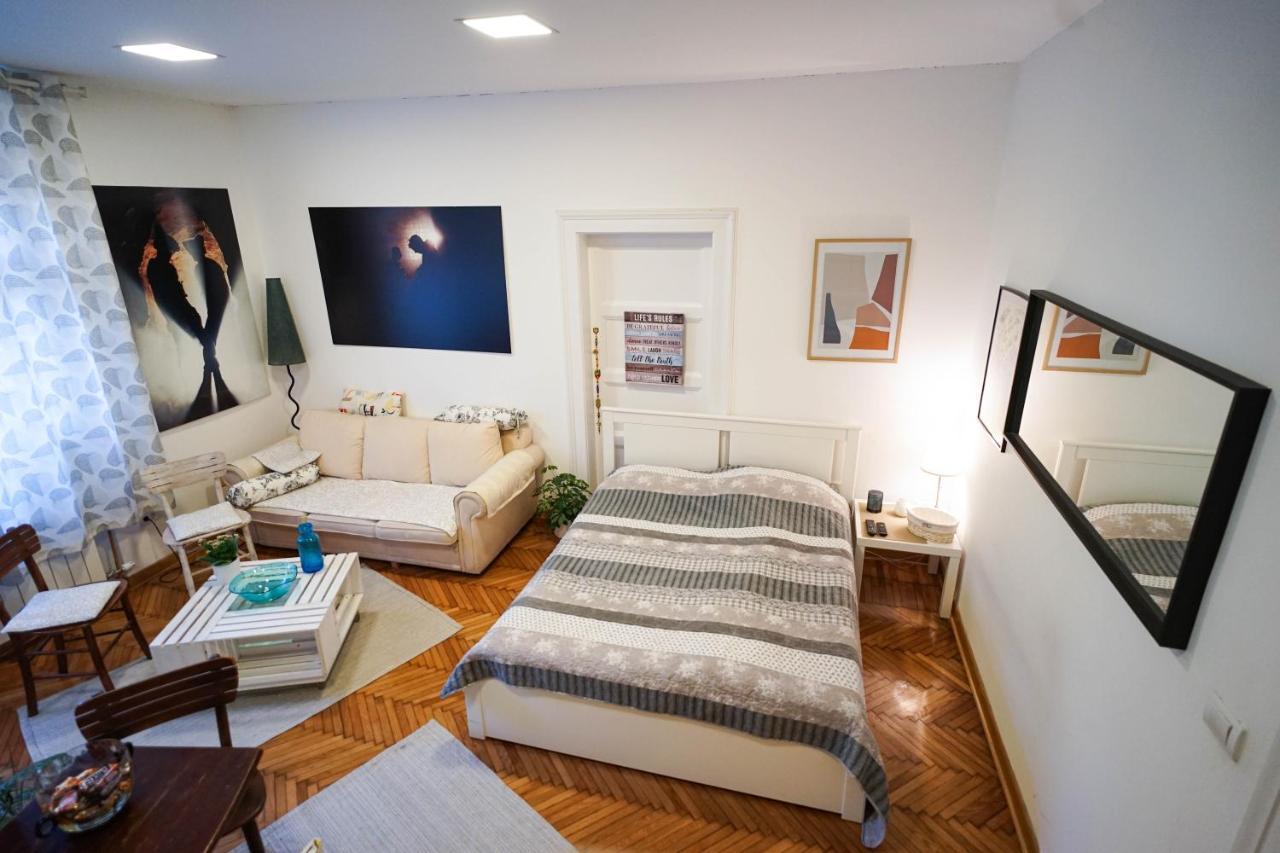Apartment Park Belgrado Buitenkant foto
