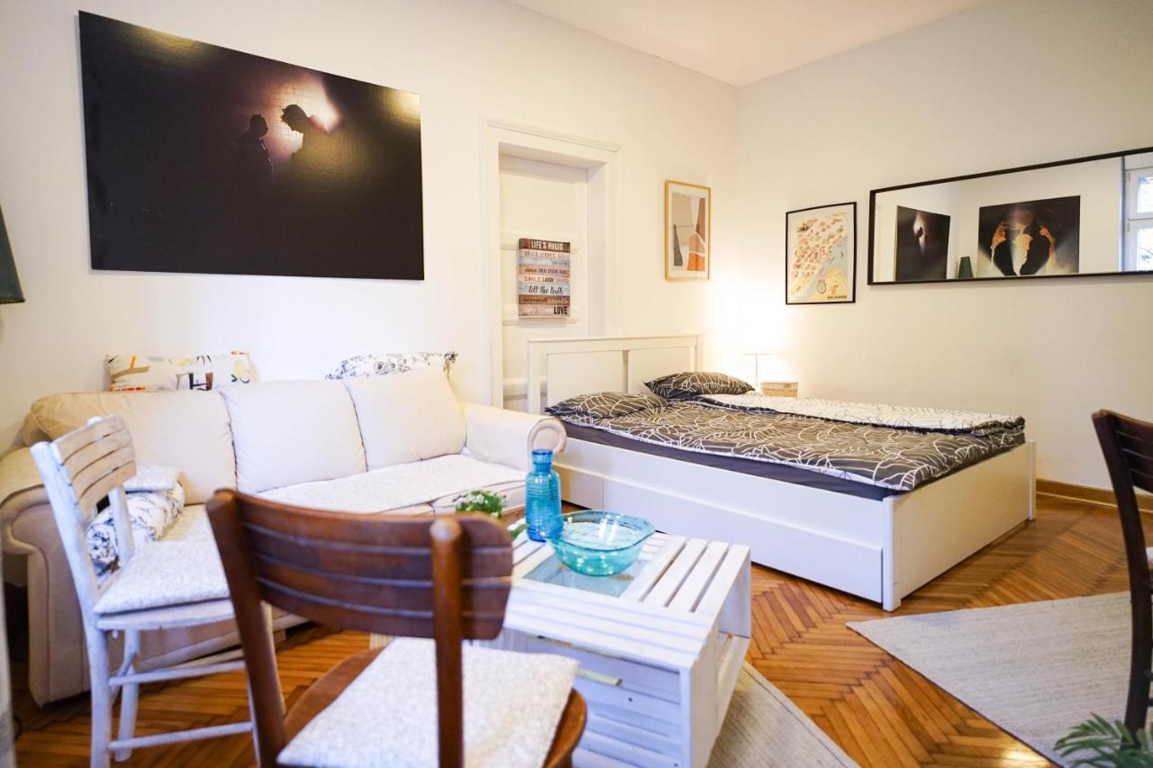 Apartment Park Belgrado Buitenkant foto