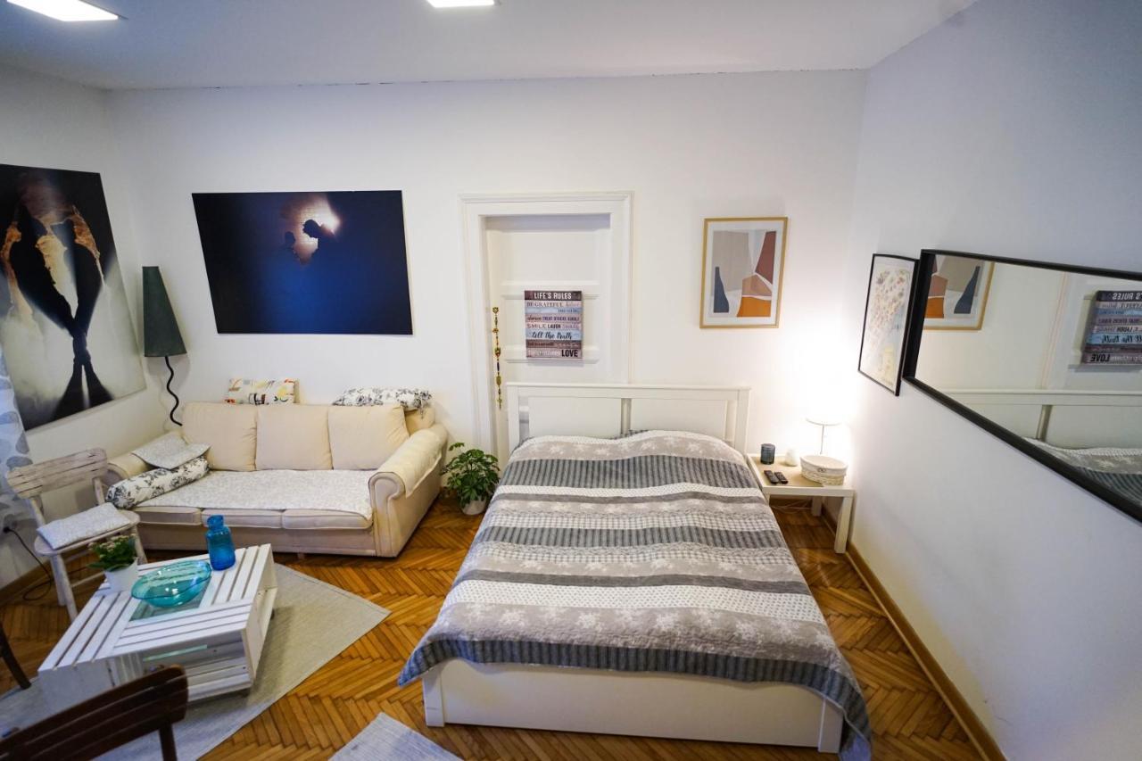 Apartment Park Belgrado Buitenkant foto